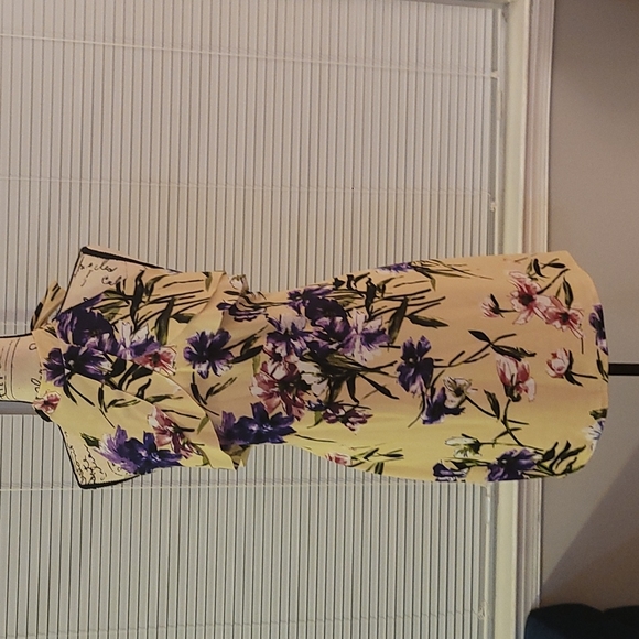 bebe Dresses & Skirts - Bebe XL Yellow/Purple Floral Dress
